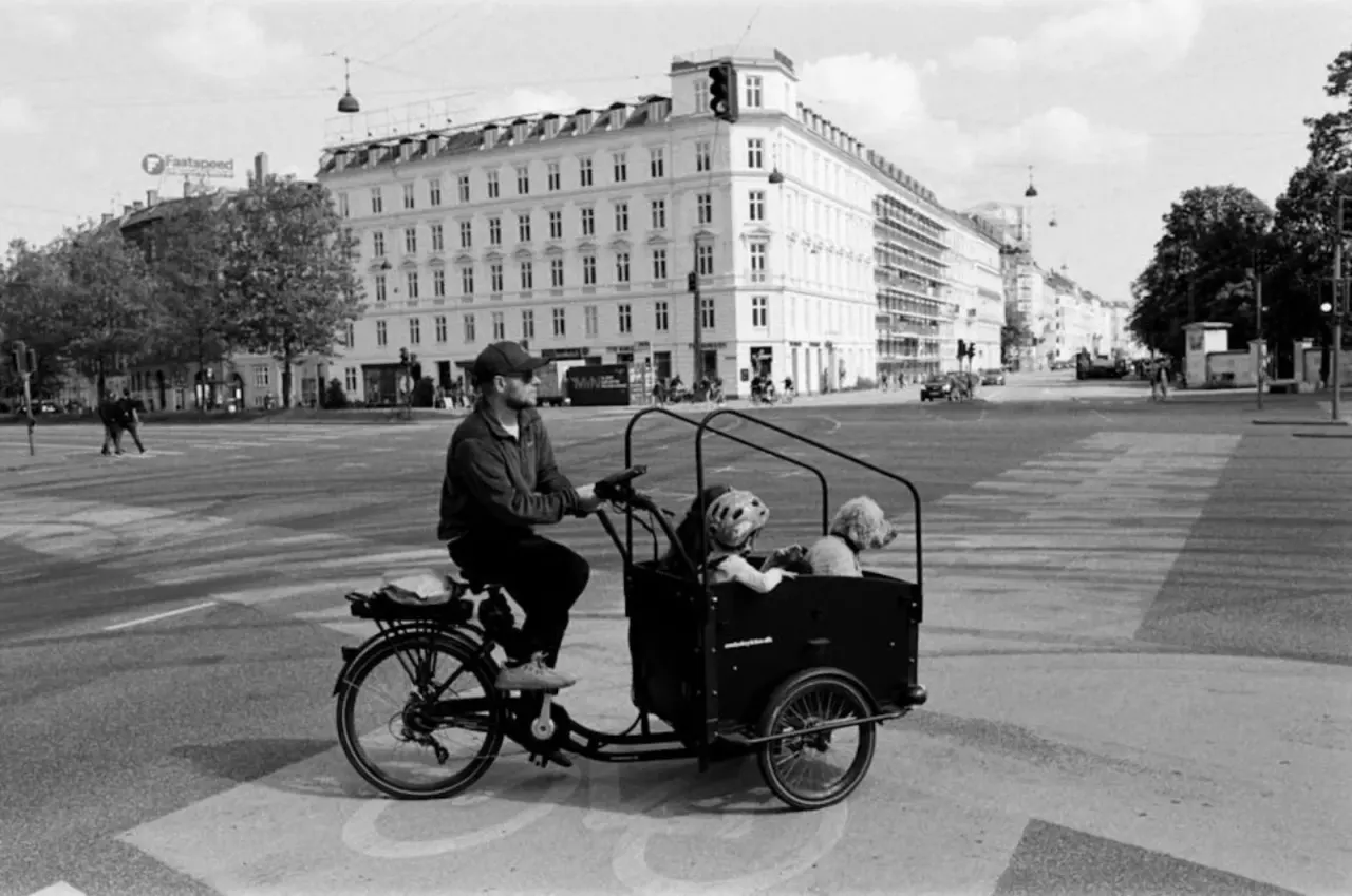 Vintercykling lådcykel 2026: dubbdäck, batteri och kyla